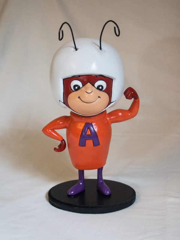 atom ant sculpture