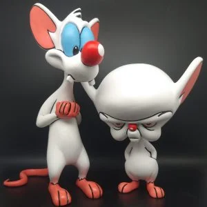 pinky and the brain sculpture